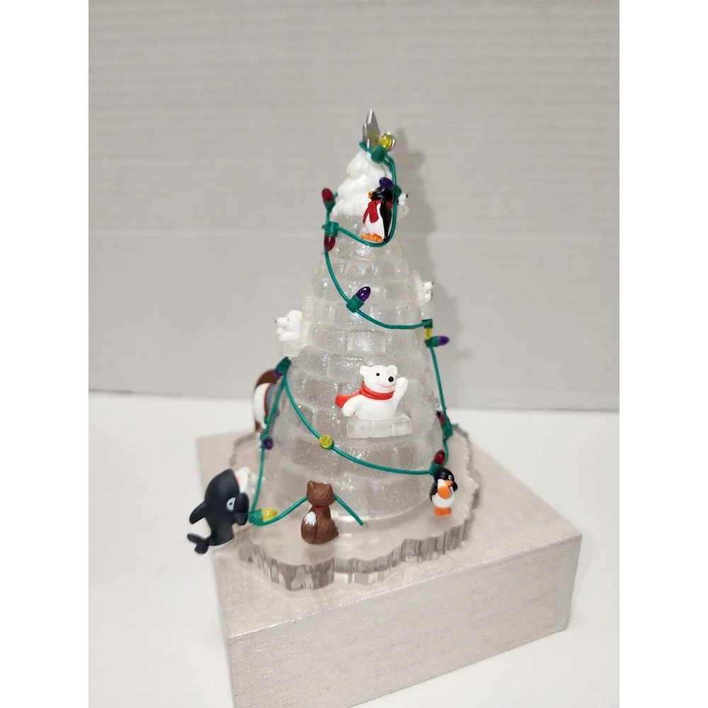 2004 Hallmark Keepsake Christmas‎ Tree Ornament Winterfest Frosty Friends light
